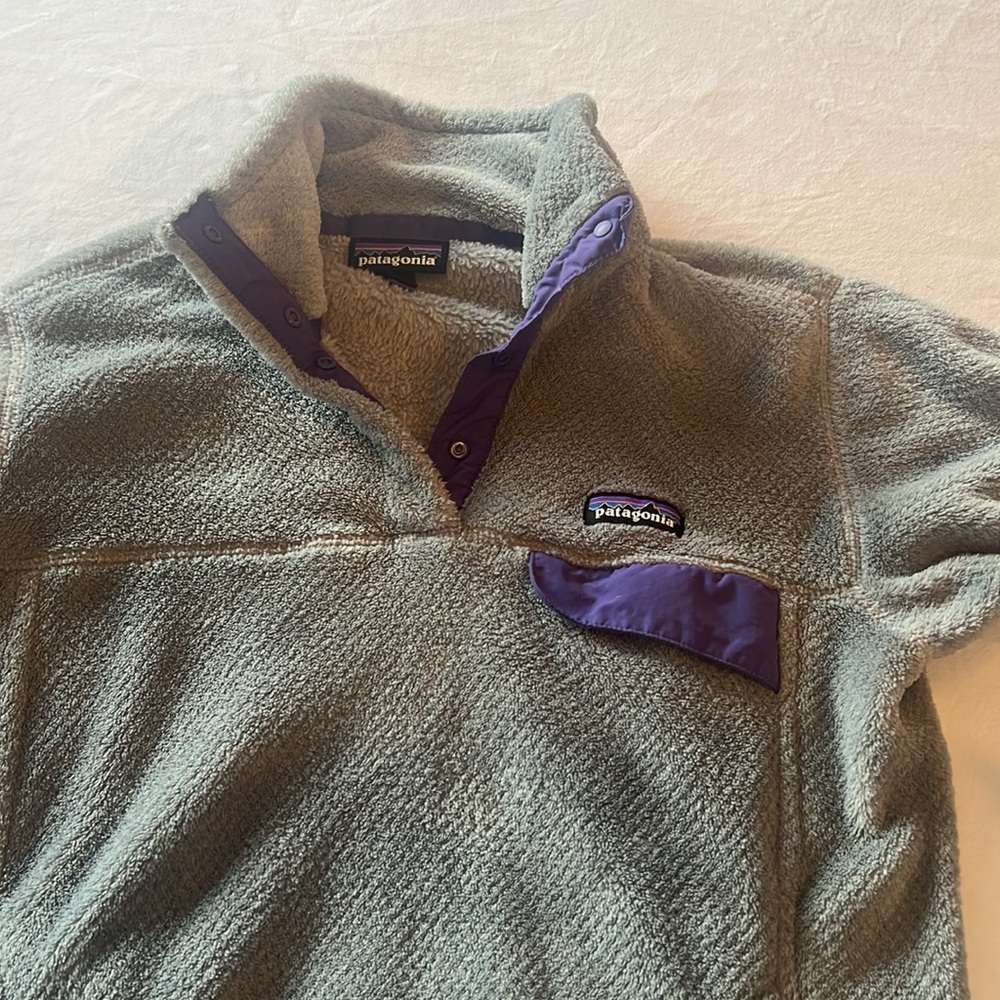 Patagonia women’s gray fleece sweater medium - Picture 3 of 5